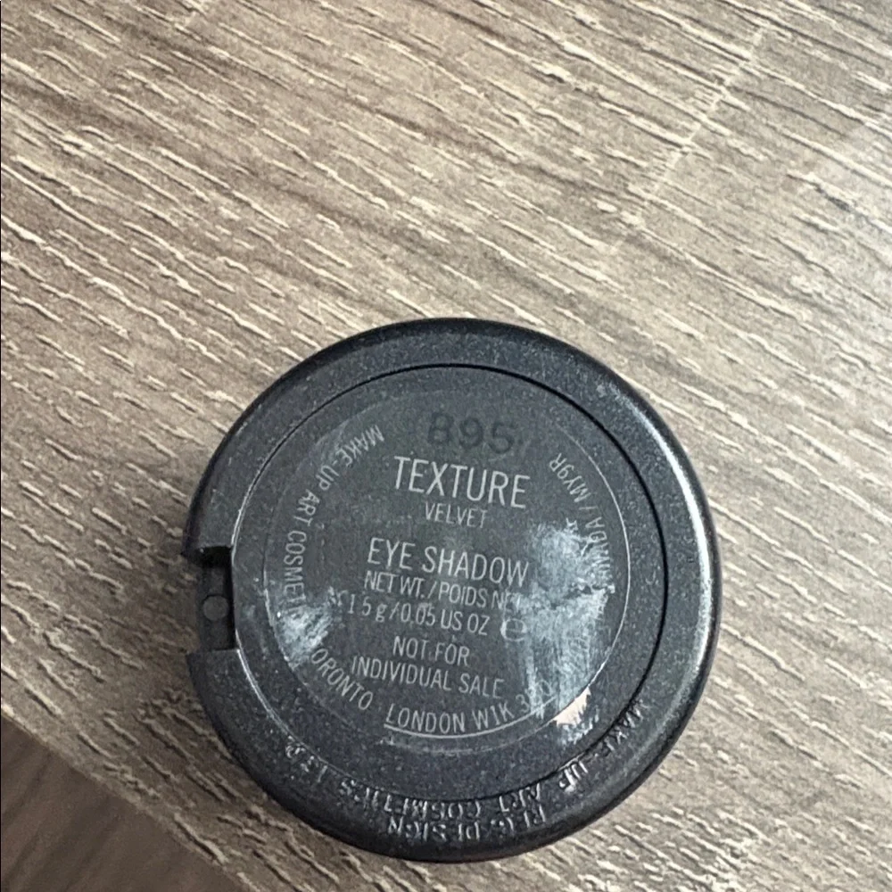 MAC Cosmetics gorgeous color